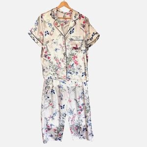 In Bloom by Jonquil White Floral Butterfly Satin Pajama Set Small Crop Pant PJs